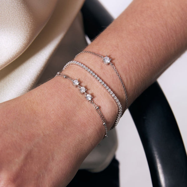 The Art of Bracelet Stacking: How to Style Different Bracelets Together - By Eda Dogan